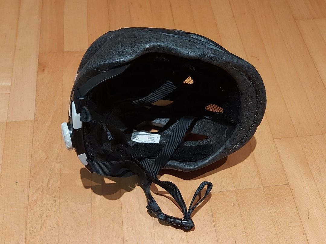 Helme: Helm für Kind 2-4 J – Gebraucht aus Baden von bab_6cxc 4