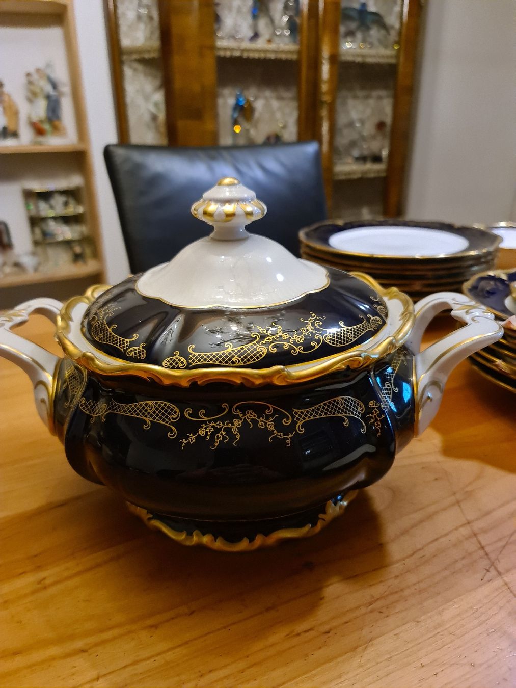 Set di piatti: Reichenbach Barock Speiseservice Kobalt Gold – Usato da henau venduto da Rockj 2