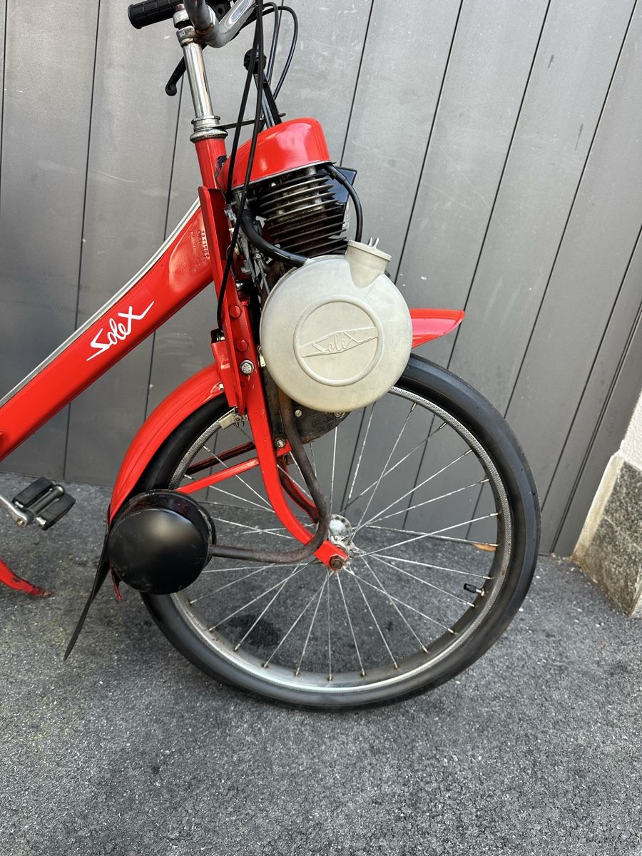 Solex Ciclomotori: Auktion Mofa VeloSolex Orange Original  – Usato da Quartino venduto da DiloUsato 5