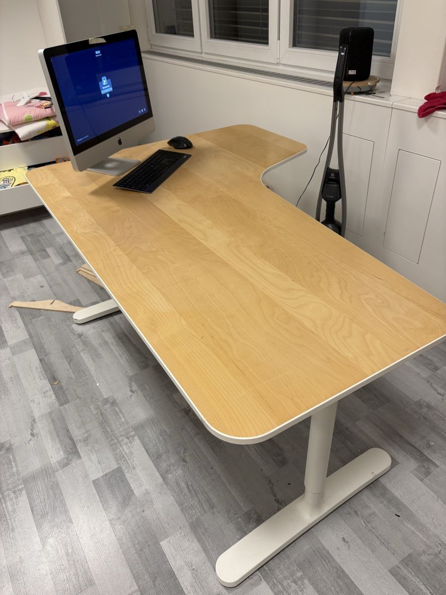 Ikea Schreibtische: Ikea BEKANT Bürotisch – Gebraucht aus Vordemwald von Jerry328