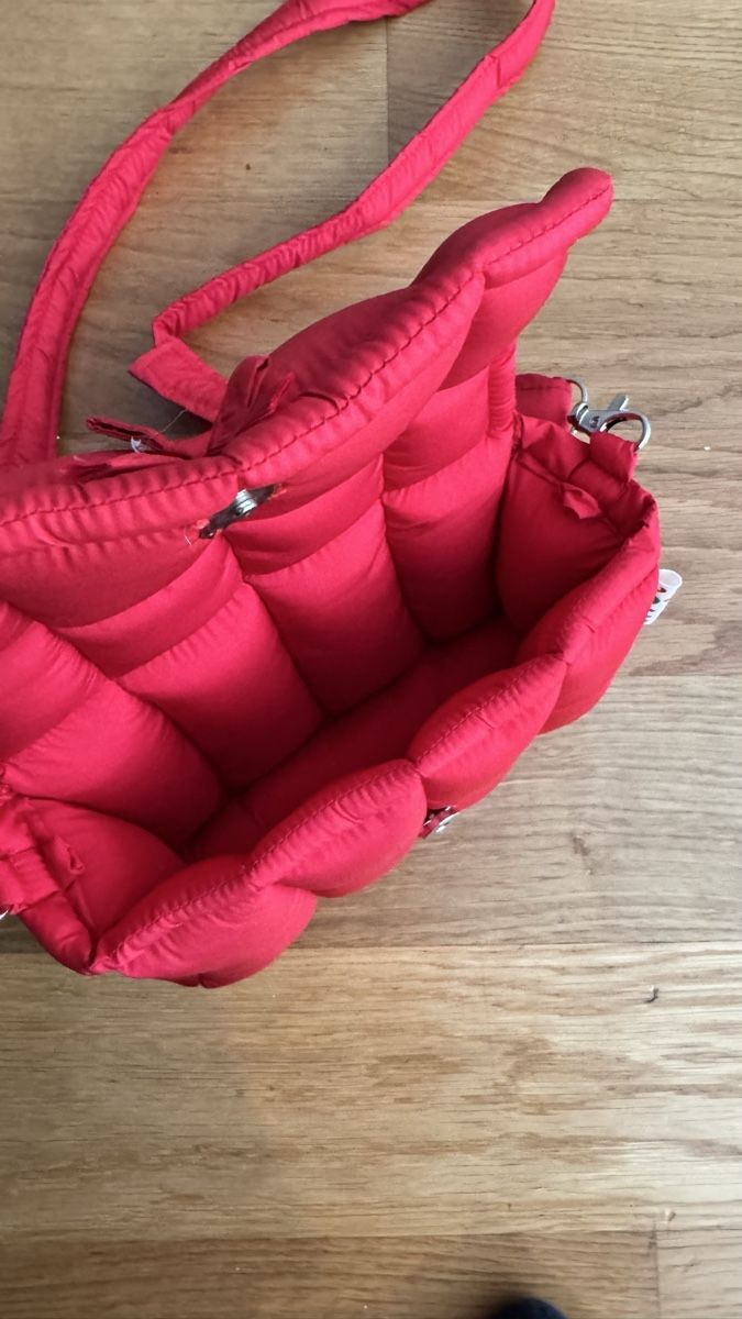 Borse: Small red cross-body bag – Nuovo (secondo la descrizione) da Luzern venduto da tha_7hn6 1