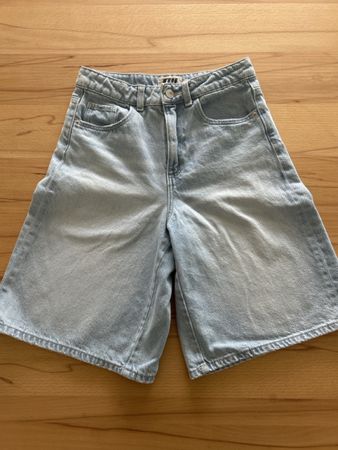 Jeansshorts für Girls Gr. 32 hellblau 