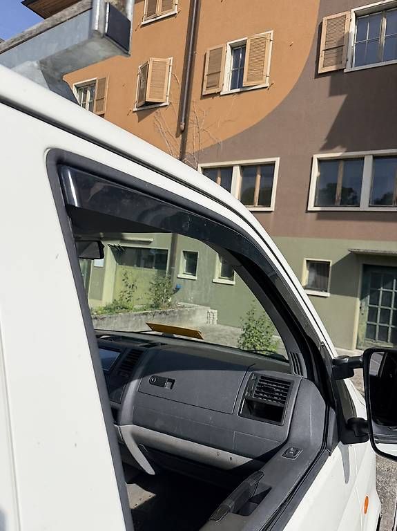 Alle Autoersatzteile: Windabweiser/ Wasserabweiser VW T5 – Neu und originalverpackt aus Beinwil SO von MVRR 1