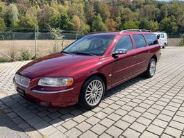 VOLVO V70 D5 AWD Summum