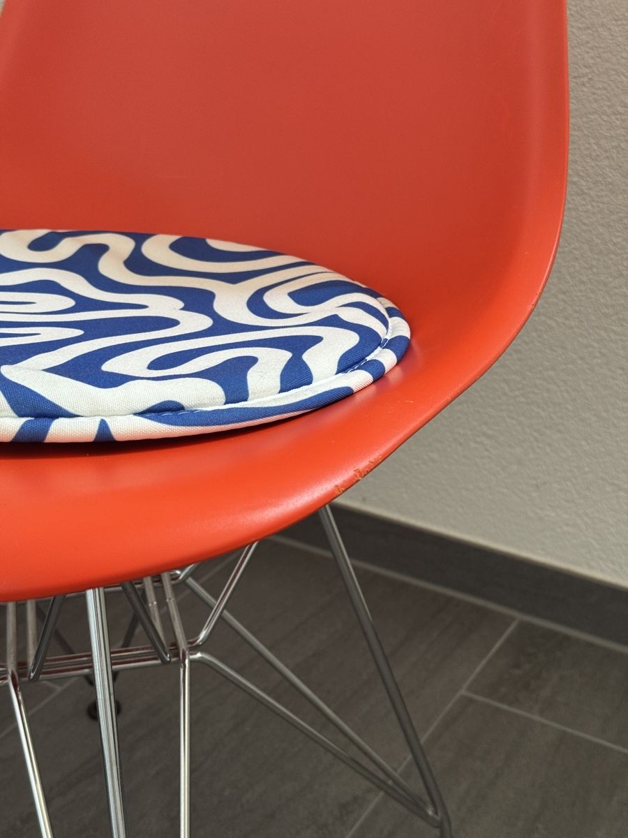 Vitra Stühle: ORIGINAL VITRA EAMES PLASTIC SIDE CHAIR STUHL ORANGE – Gebraucht aus Bern von carminel8 4