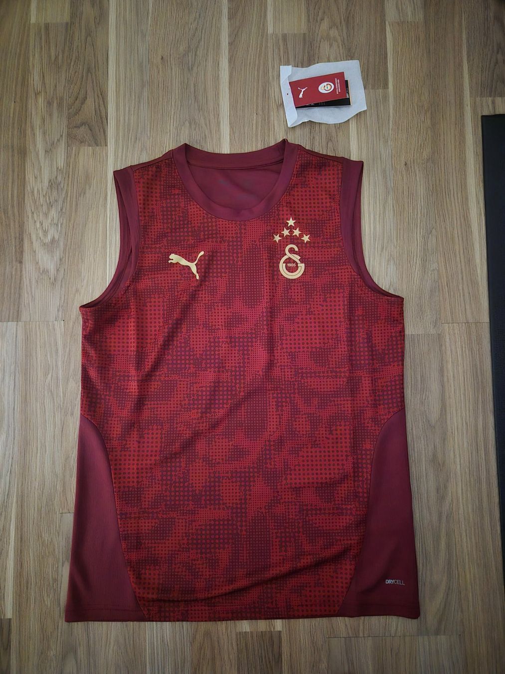 Galatasaray Canottiere & Pantaloni: Original Galatasaray Training Tank Top M – Usato da Oberglatt ZH venduto da steven_schwyzer 1