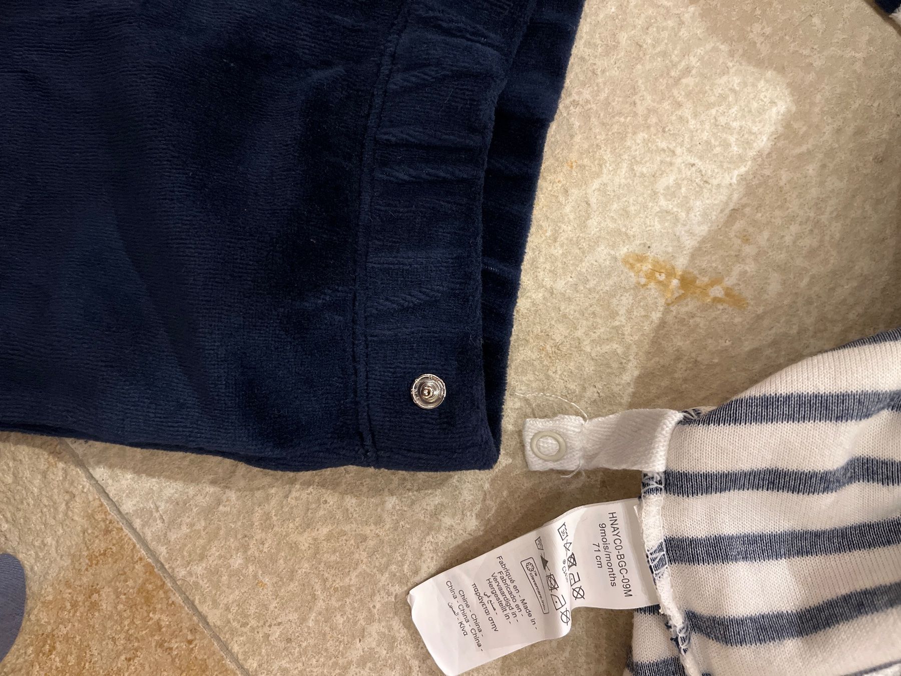 Lotti & Set di vestiti: Ensemble bébé 71cm – Nuovo (secondo la descrizione) da Villars-Bramard venduto da dadesc 1