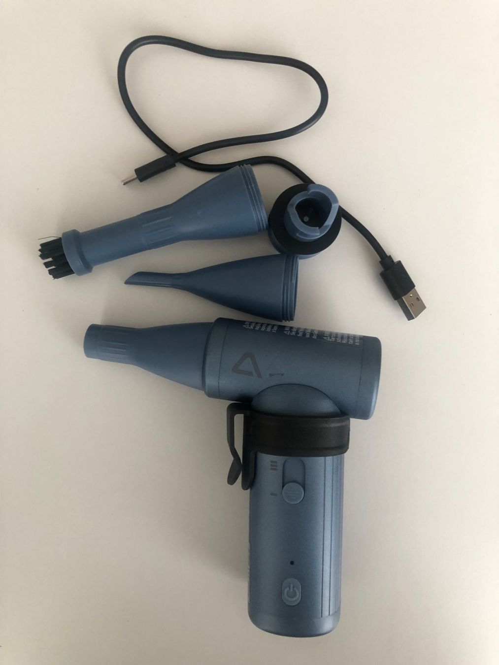 Ventilateurs: Kleiner Handventilator – Neuf avec emballage d'origine à Bassersdorf par sammelfloh 1