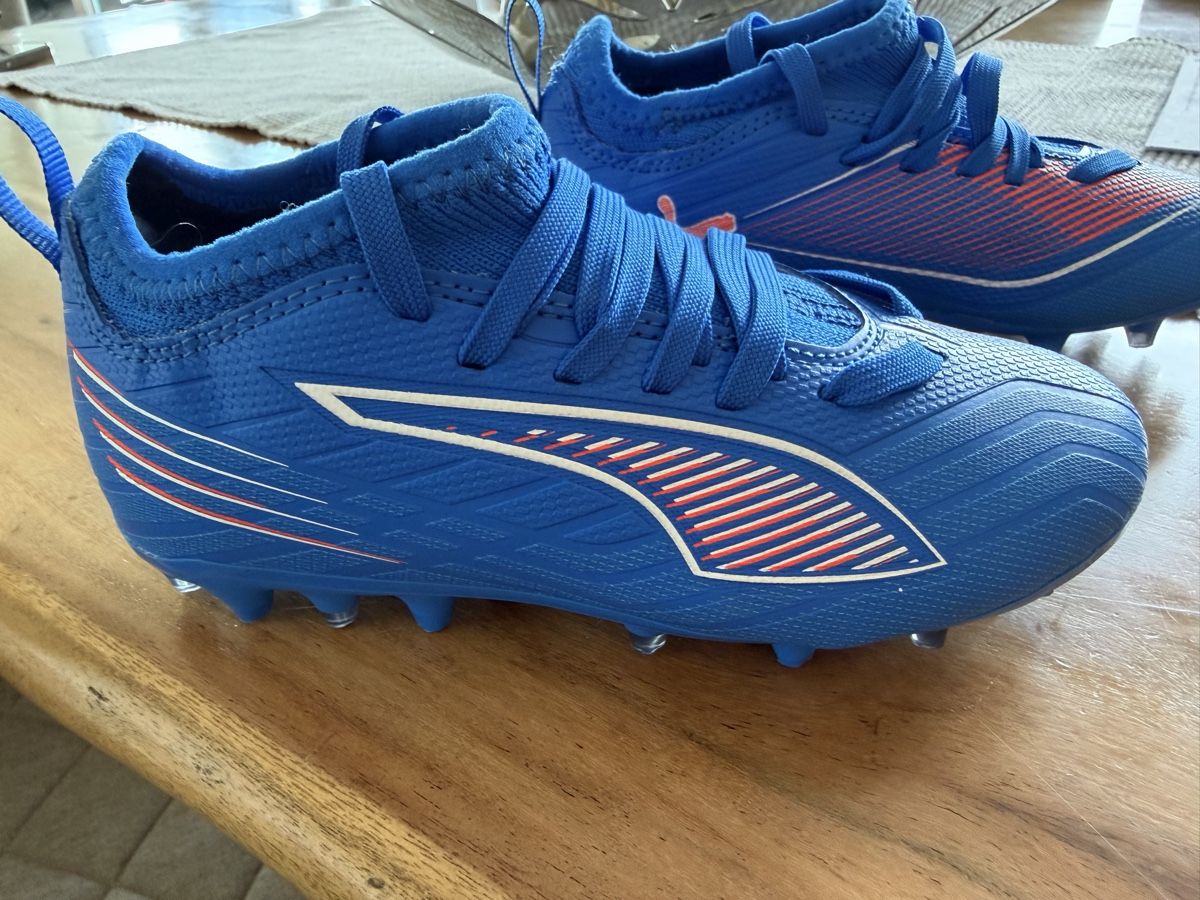 Scarpe per ragazzi: Fussbalschuhe Puma  – Nuovo e nell'imballaggio originale da Niederwangen BE venduto da KBL85 1