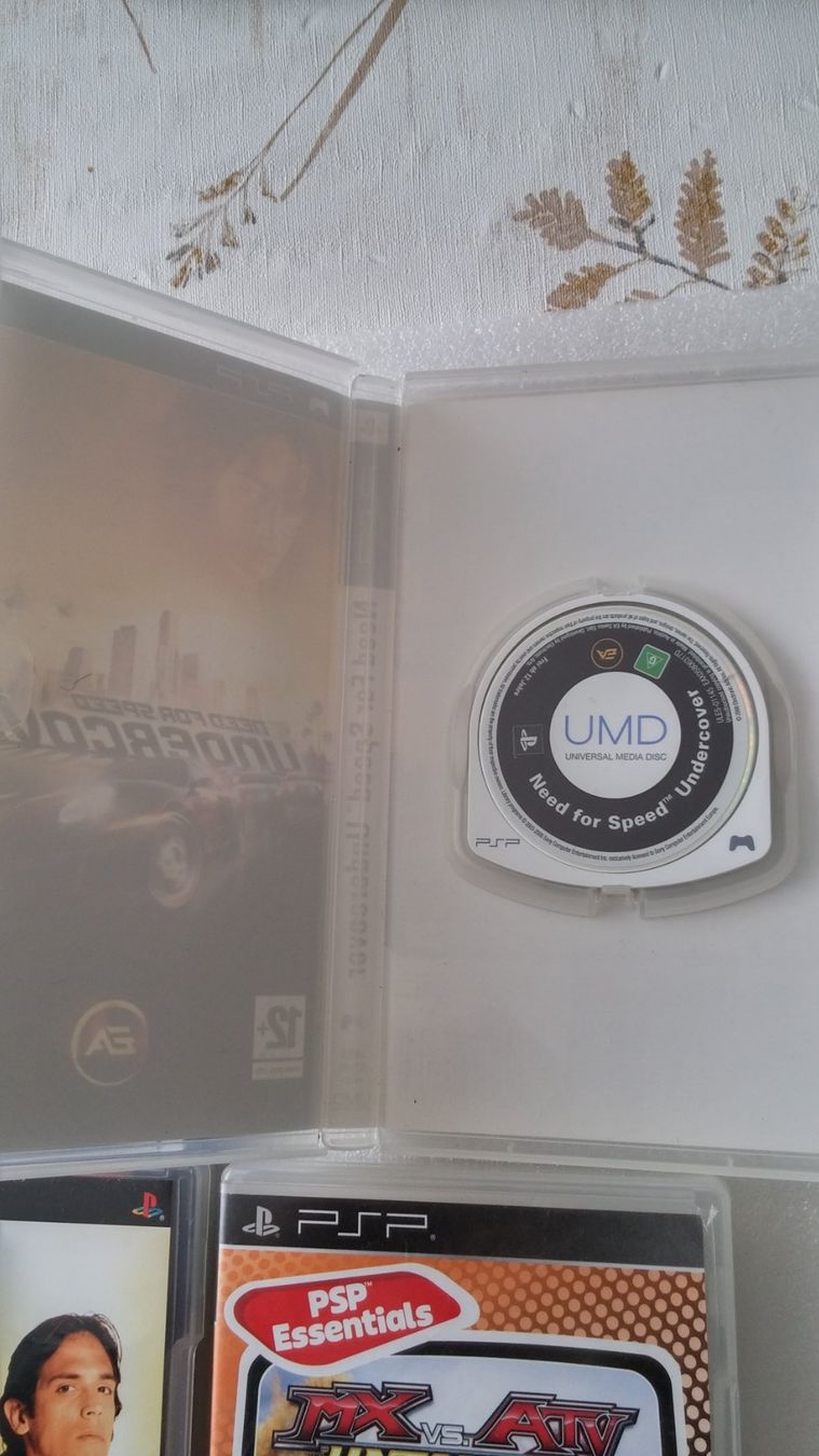 Sony Giochi: 5 Stück PSP Spiele – Usato da Zürich venduto da sendbad 2