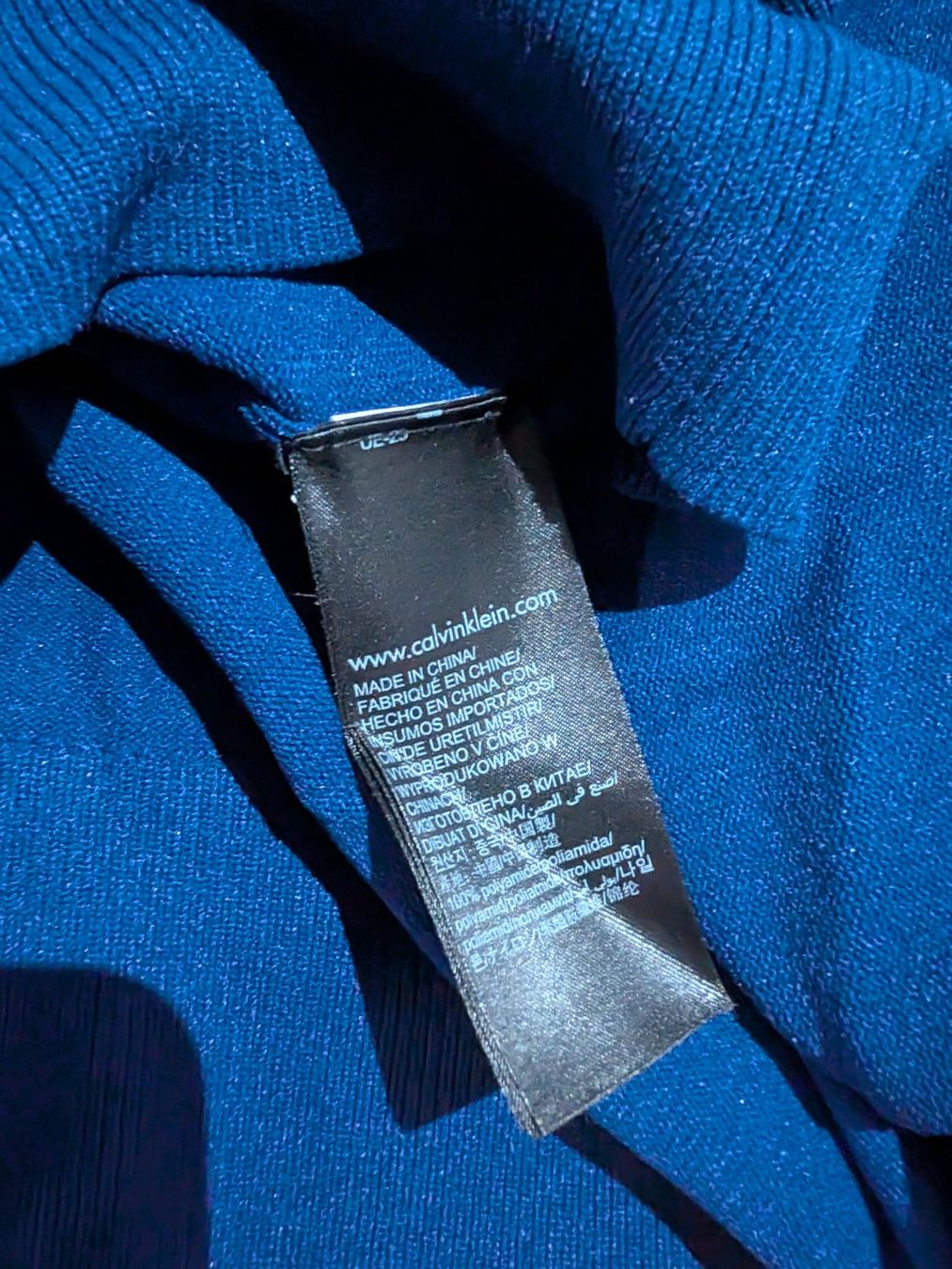 Calvin Klein Pulls & Sweat-shirts: Sweatshirt bleu Calvin Klein L – D'occasion à Epalinges par nsh_t58w 4