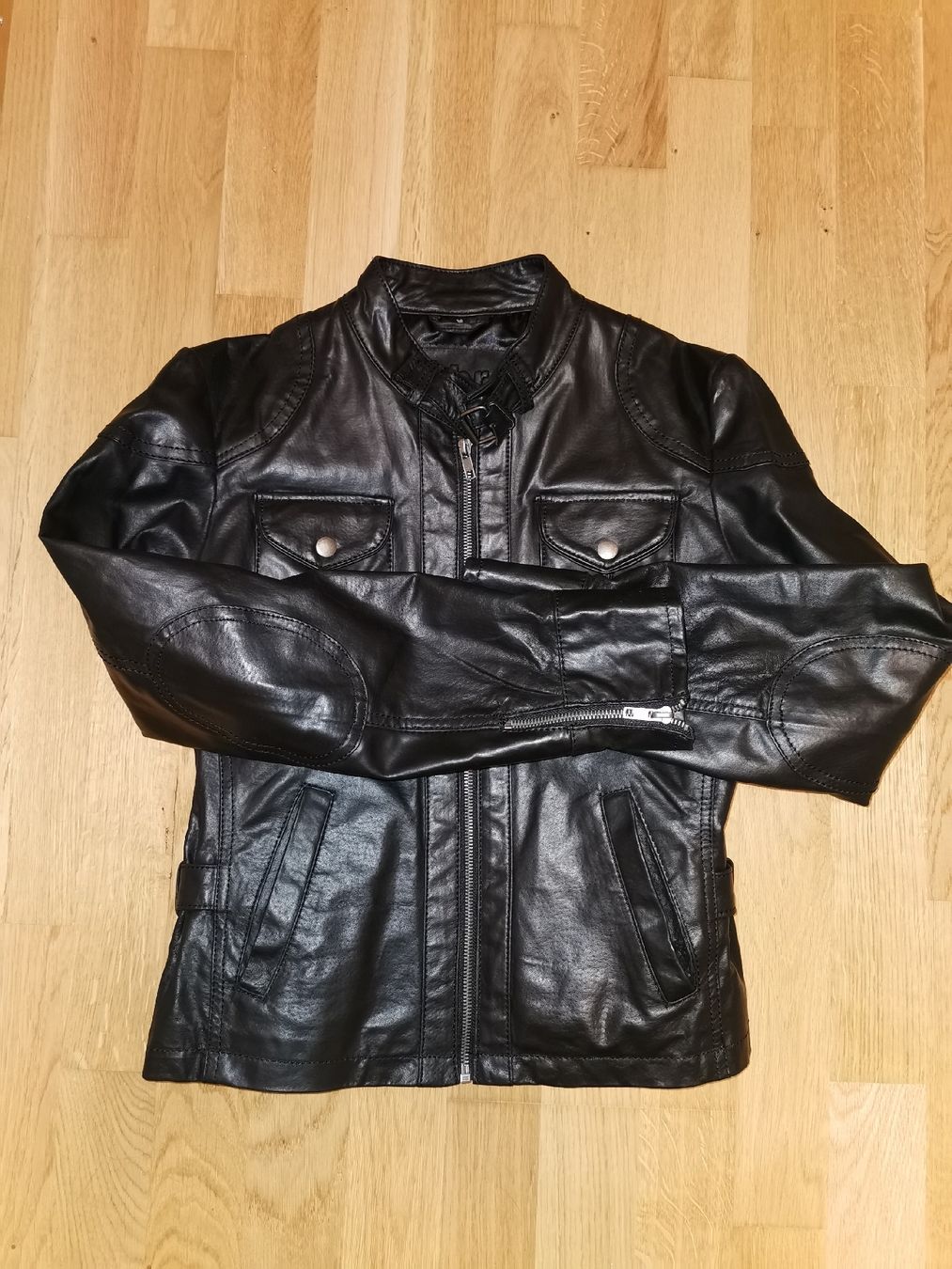Zebra Giacche: Damen Lederjacke Bikerstyle Grösse 38 – Usato da Zeglingen venduto da Vanillacoke 1