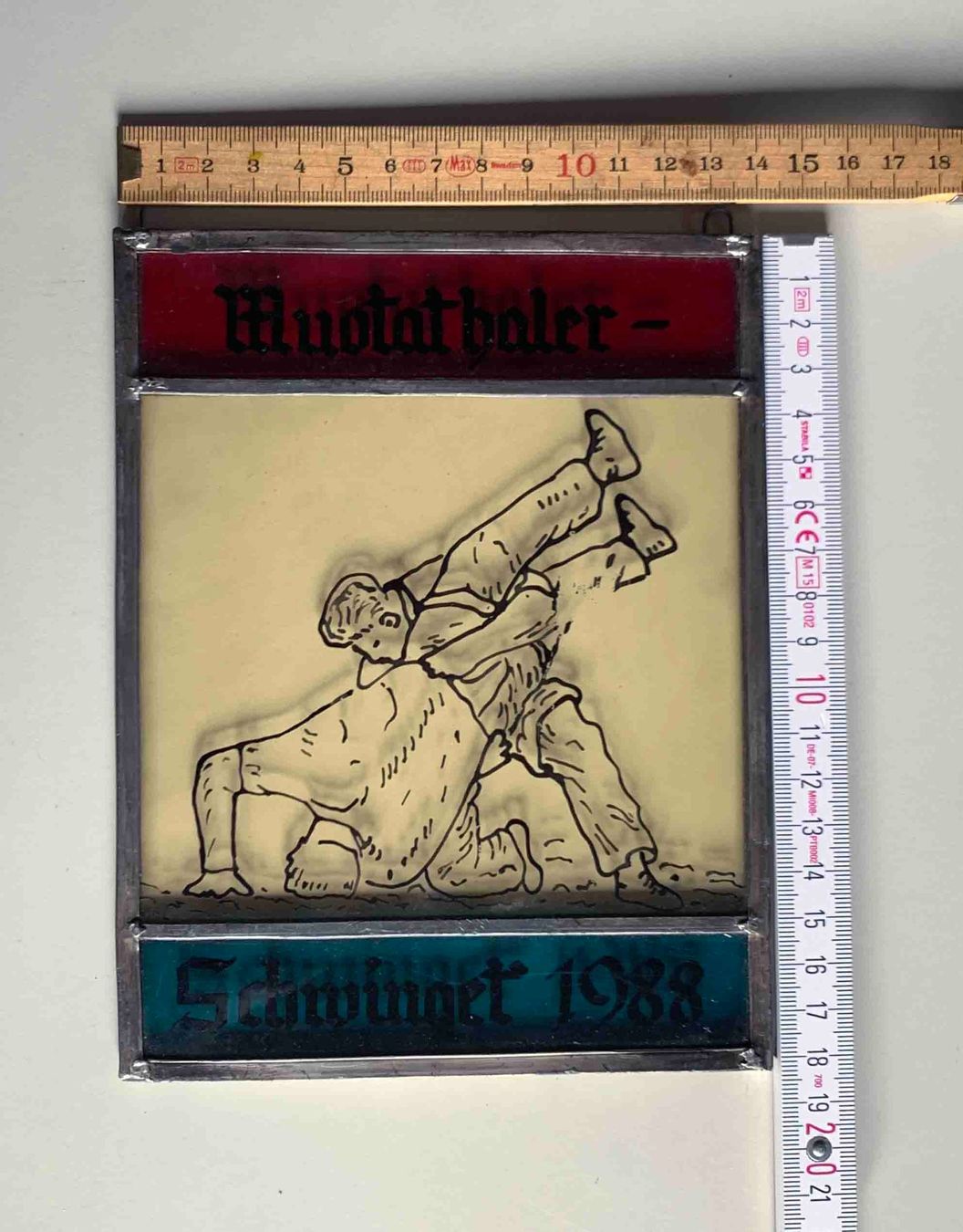 Sonstige Antiquitäten & Kunst: Bleiglasbild Muotathaler Schwinget 1988 – Gebraucht aus Goldau von Balkonia09 4