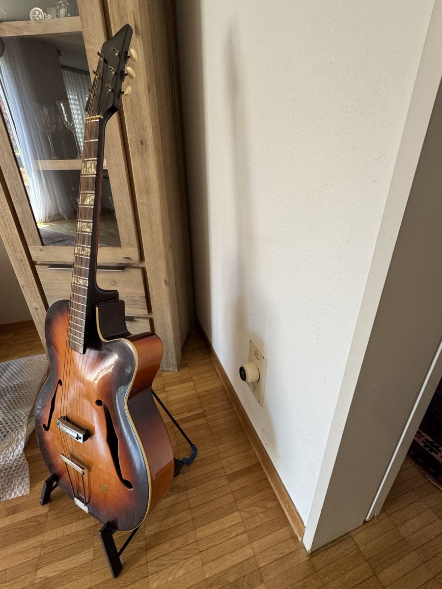 Strumenti musicali: klira jazz gitarre germany – Usato da Zunzgen venduto da milesdavis76 5
