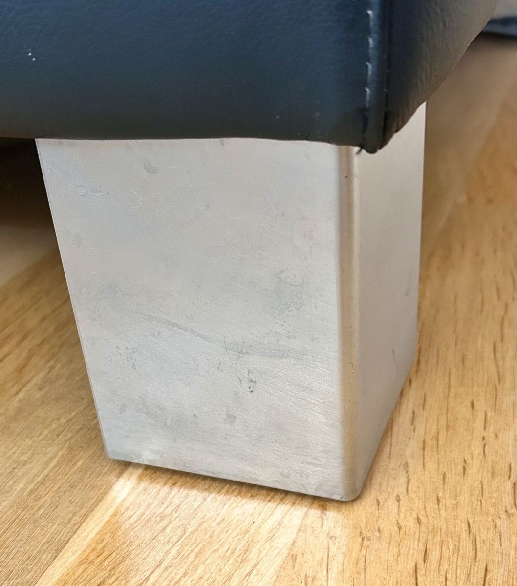 Sofas: Schwarzes Ledersofa – Gebraucht aus Liebefeld von Topina16 3