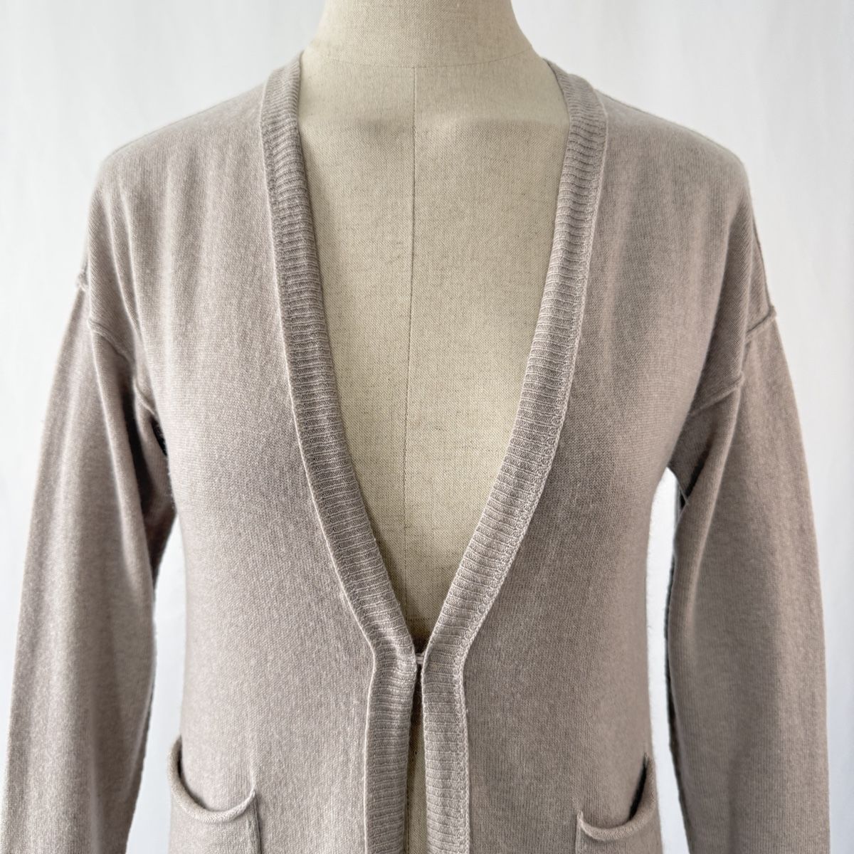 Hemisphere Maglioni & Felpe: HEMISPHERE Long Cashmere Cardigan – Nuovo (secondo la descrizione) da Freienbach venduto da Avviivva_Shop 1