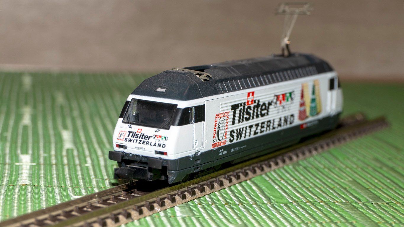 Trix Modellini di ferrovie: Modèle réduit loc CFF Re460 "Tilsiter" – Usato da Saxon venduto da mde_6nvm 1