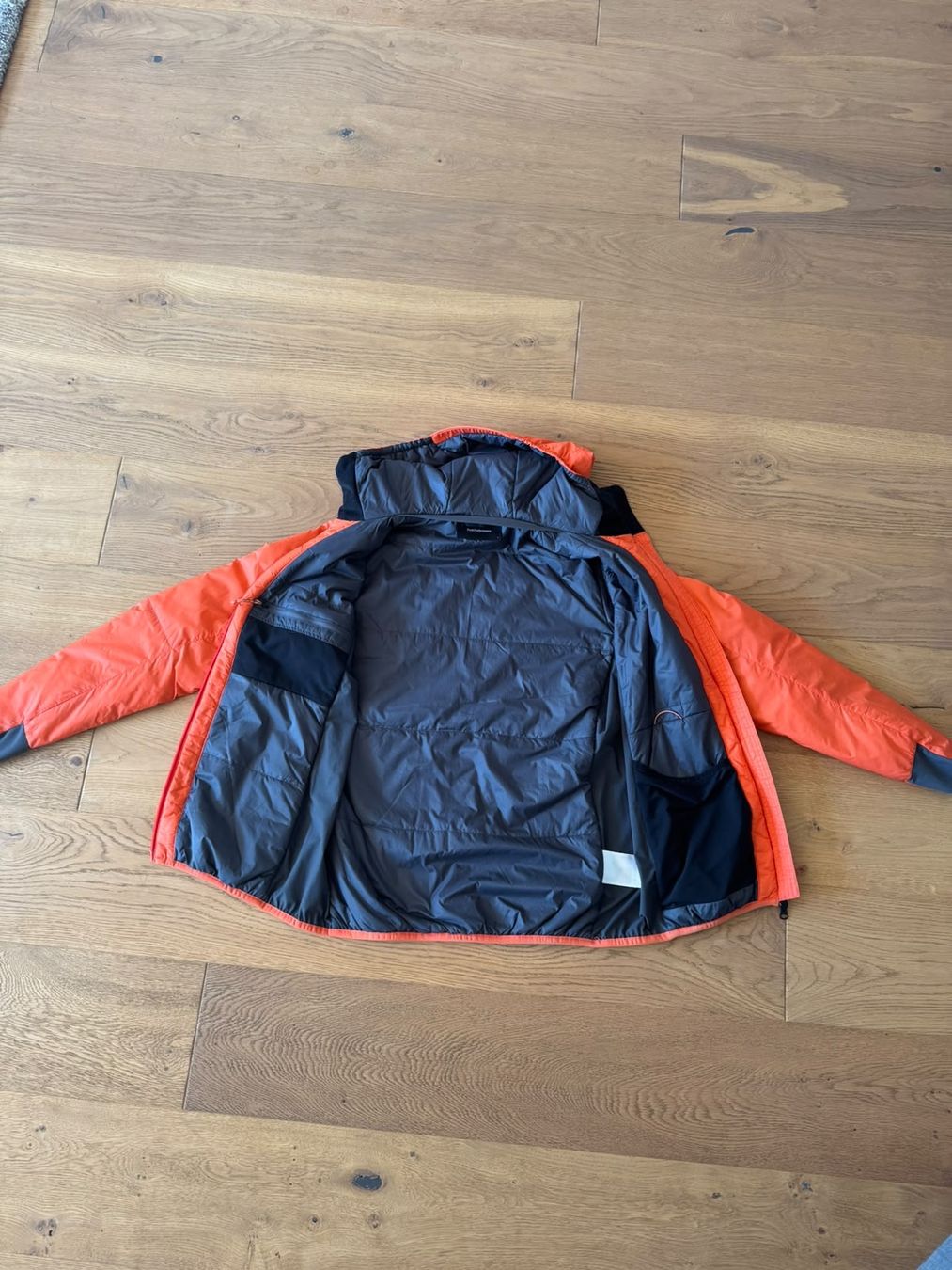 Peak Performance Giacche: PEAK PERFORMANCE Damen Jacke, Grösse L – Usato da Thayngen venduto da Liv-24 3