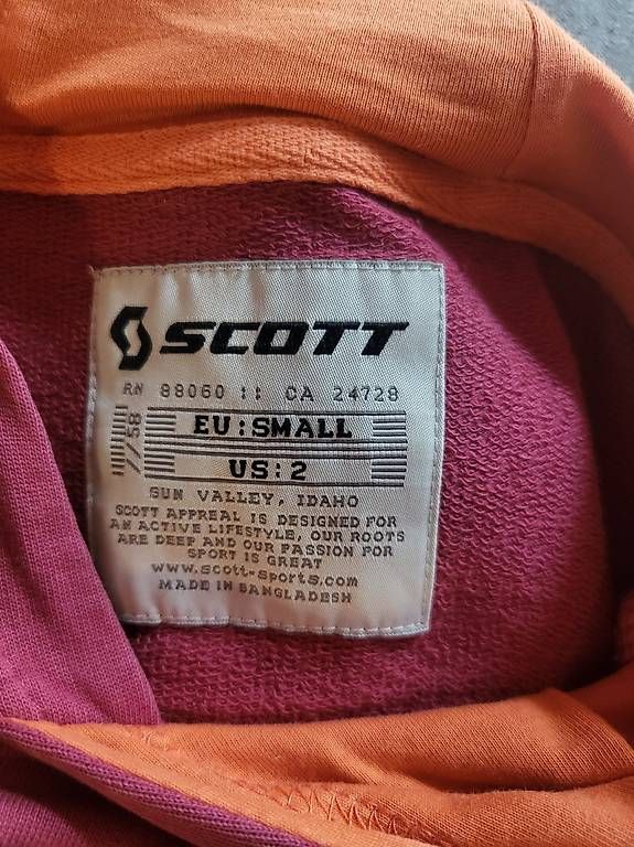 Scott Pulls & Sweat-shirts: Pully Scott – D'occasion à Attinghausen par lau_ys85 3