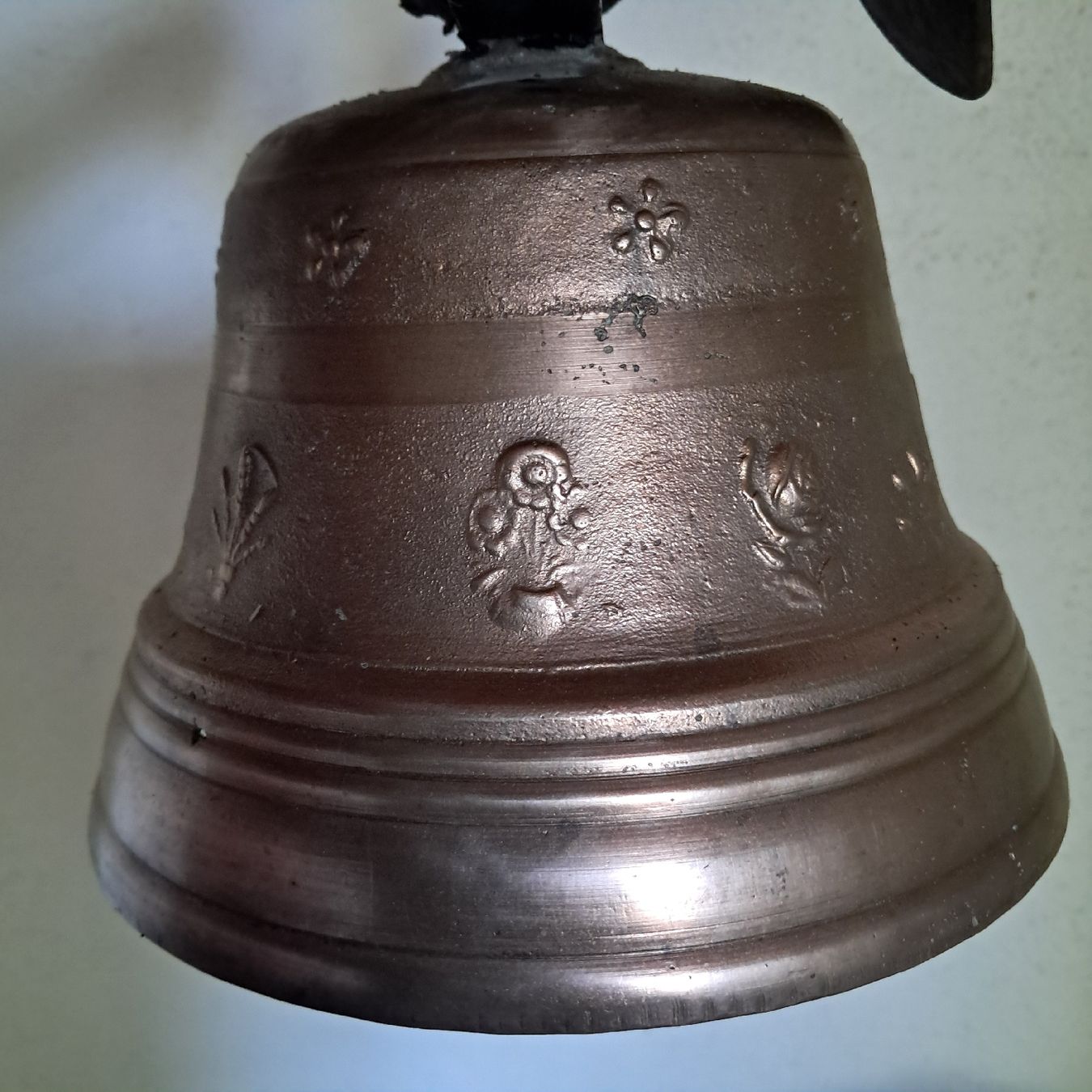 Cloches & sonnailles: ALTE Albert GUSSET GLOCKE  – D'occasion à Murten par SHETHOF 2