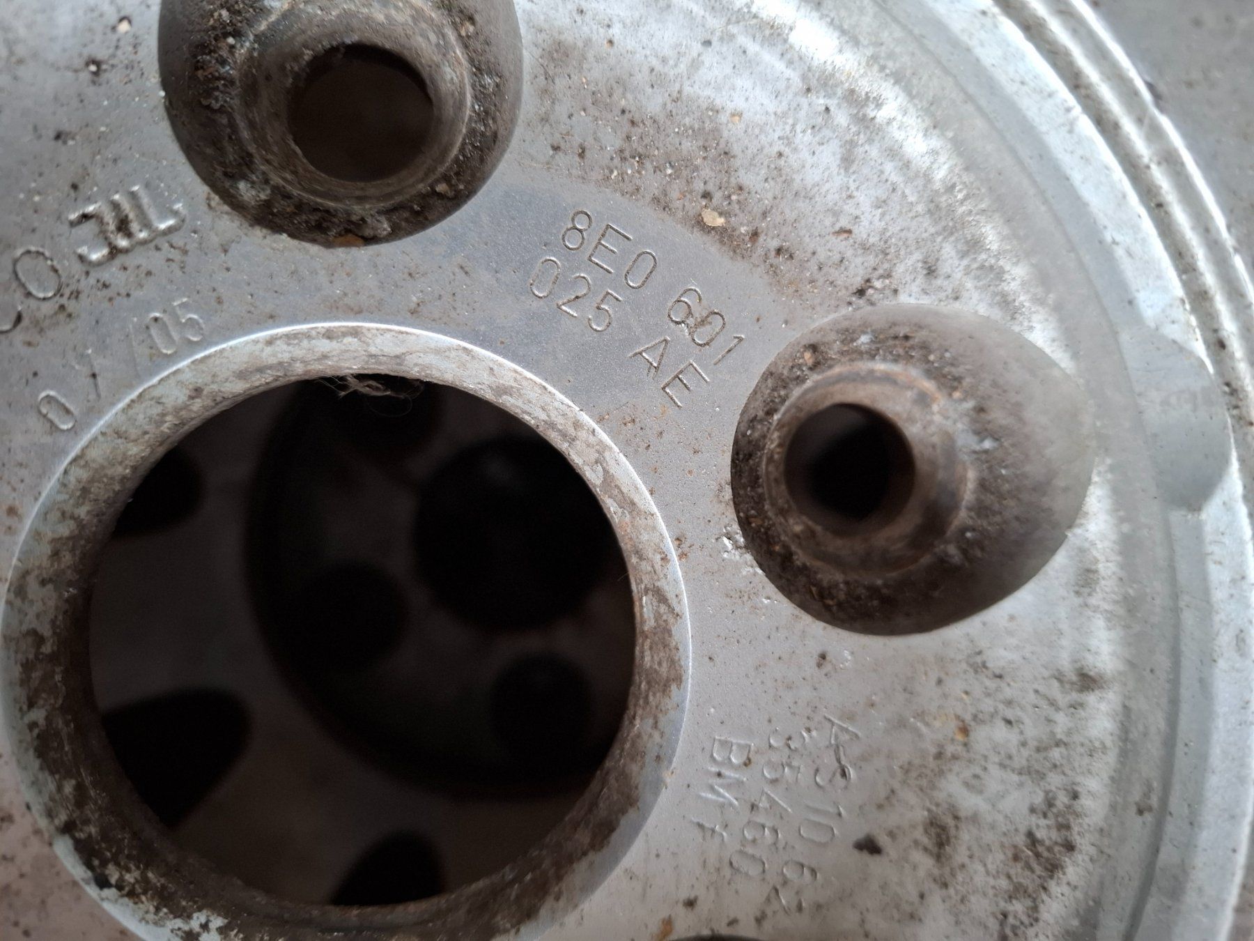 Audi Cerchioni: Original Audi-Felgensatz – Usato da Zizers venduto da oo-tantaroba-oo 2
