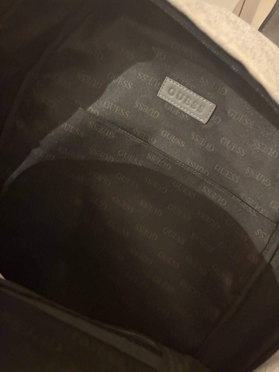 Guess Zaini: Guess Rucksack – Nuovo (secondo la descrizione) da Zunzgen venduto da ten_xl8h 3