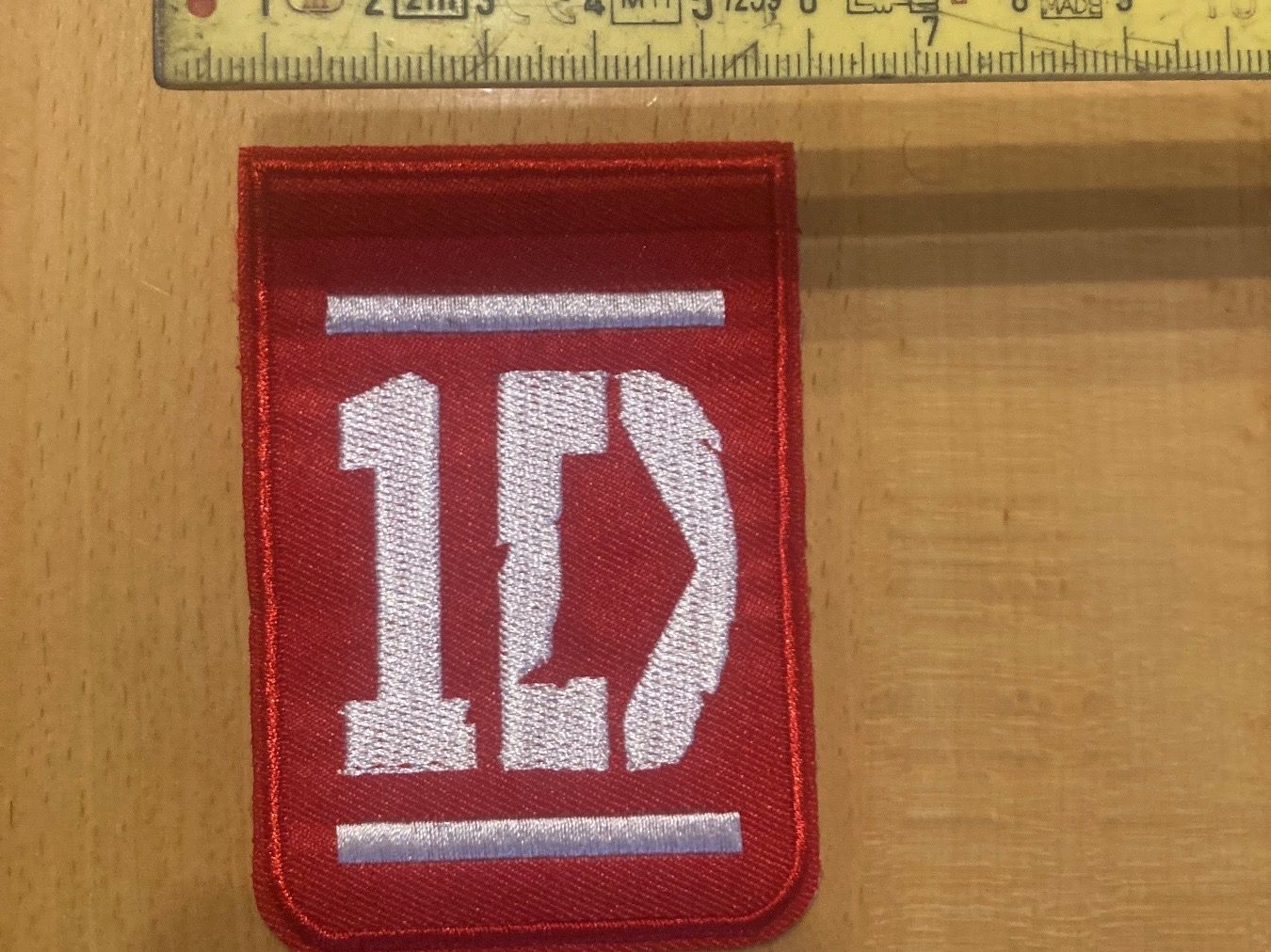 Toppe: One Direction Patch Sticker Aufnäher Metal Rock Band 2 – Nuovo (secondo la descrizione) da Horn venduto da abutre72