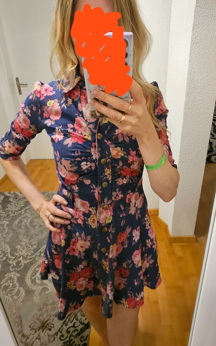 Vestiti: Baumwolle-Kleid mit Blumen – Usato da Kriessern venduto da Bugggyyy 2