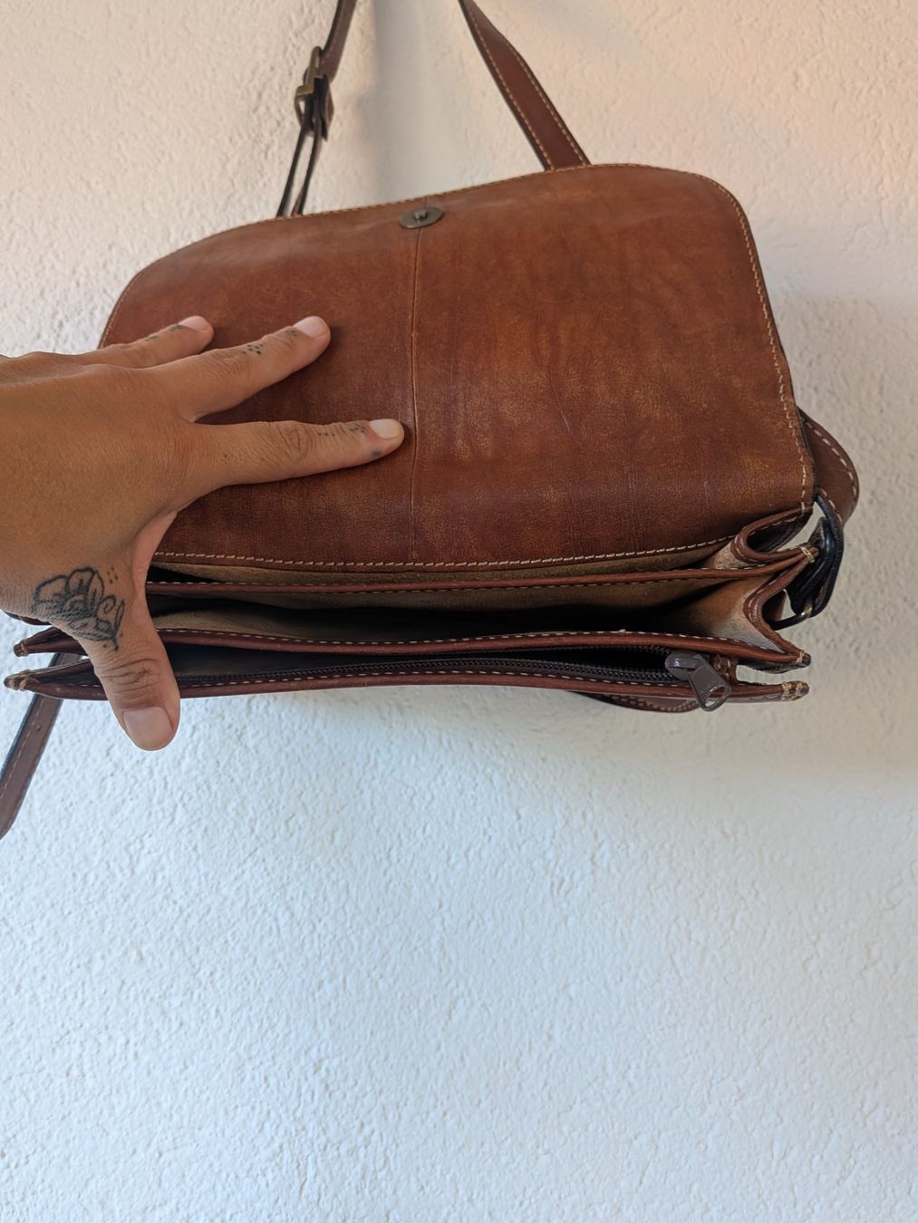 Sacs femmes: Ledertasche – D'occasion à Ostermundigen par om11 3