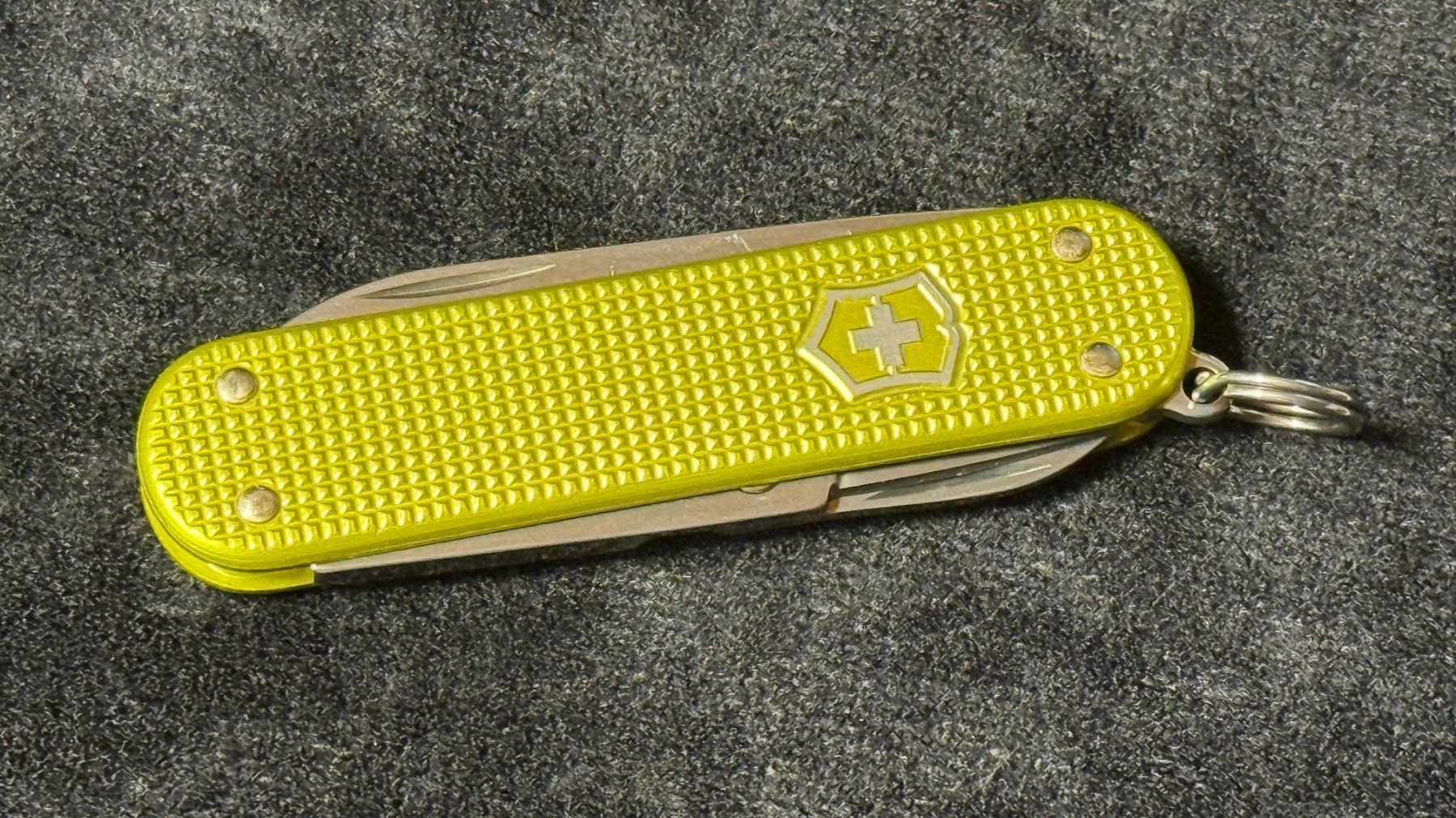 Coltelli tascabile: Victorinox Alox LE 2023 Classic – Nuovo e nell'imballaggio originale da Dallenwil venduto da jeni152 2