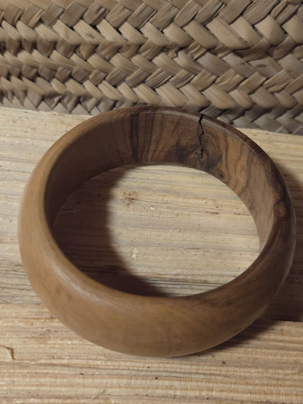 Bracciali & Braccialetti: bracelet en olivier – Usato da Montet (Broye) venduto da CandiceD 3