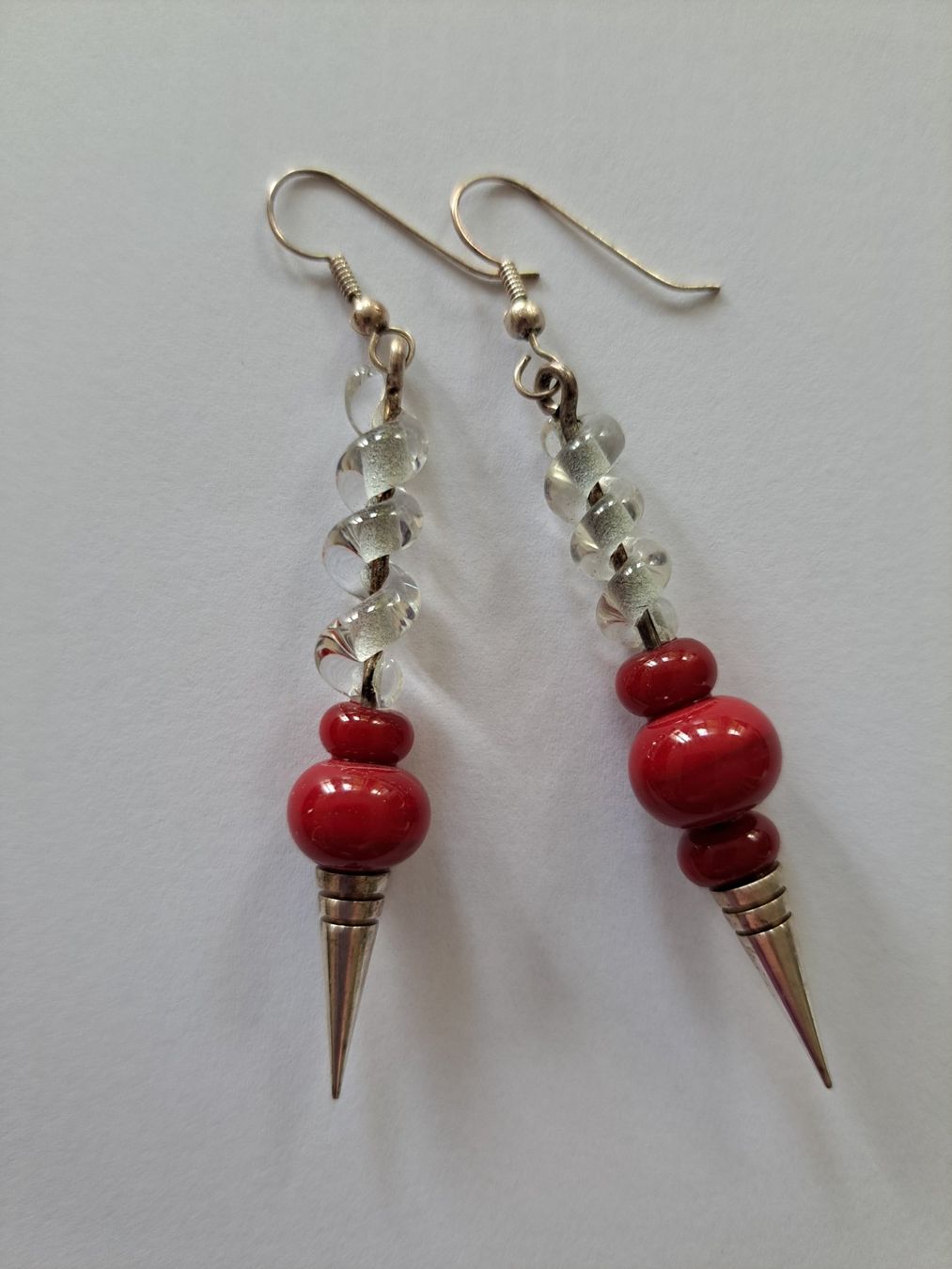 Boucles d'oreille: Ohrhänger mit Glaselementen und versilbertem Metall. – D'occasion à Oetwil am See par Kuechenzeit