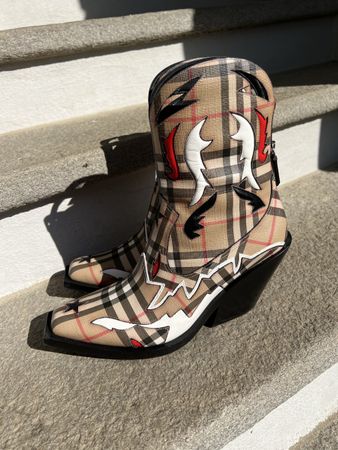 Burberry Cowboy Stiefel, Gr. 38, 5, neuwertig, top Zustand
