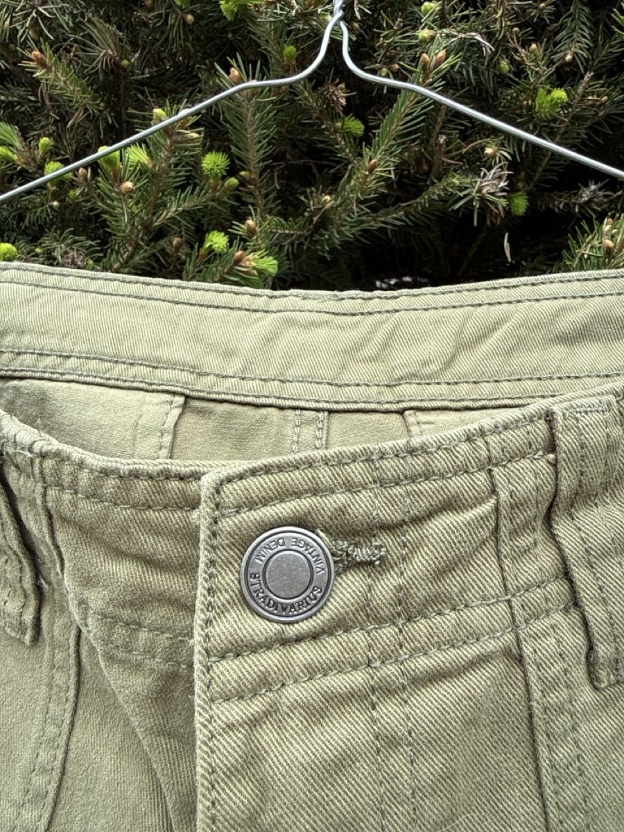 Stradivarius Jeans: Jeans Stradivarius  – Nuovo (secondo la descrizione) da Blonay venduto da val_7gfg 1