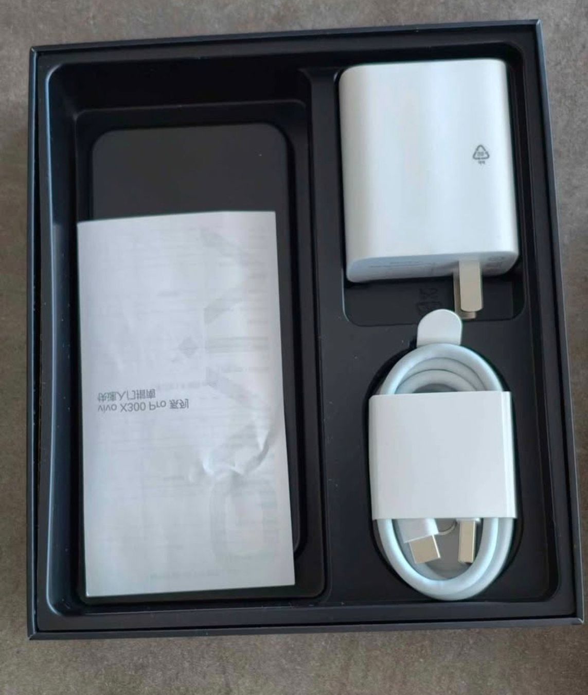 Vivo Telefoni cellulari / Smartphones: Vivo X300 Pro – Nuovo (secondo la descrizione) da Dietikon venduto da fai_fx67 4