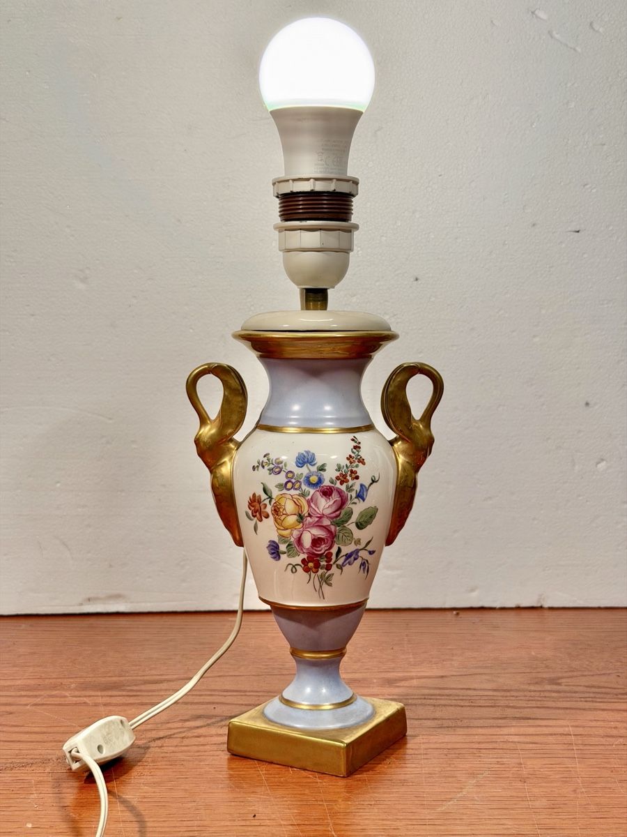Lampade: TABLE LAMP, hand painted  porcelain – Usato da Lausanne venduto da artnouveau05