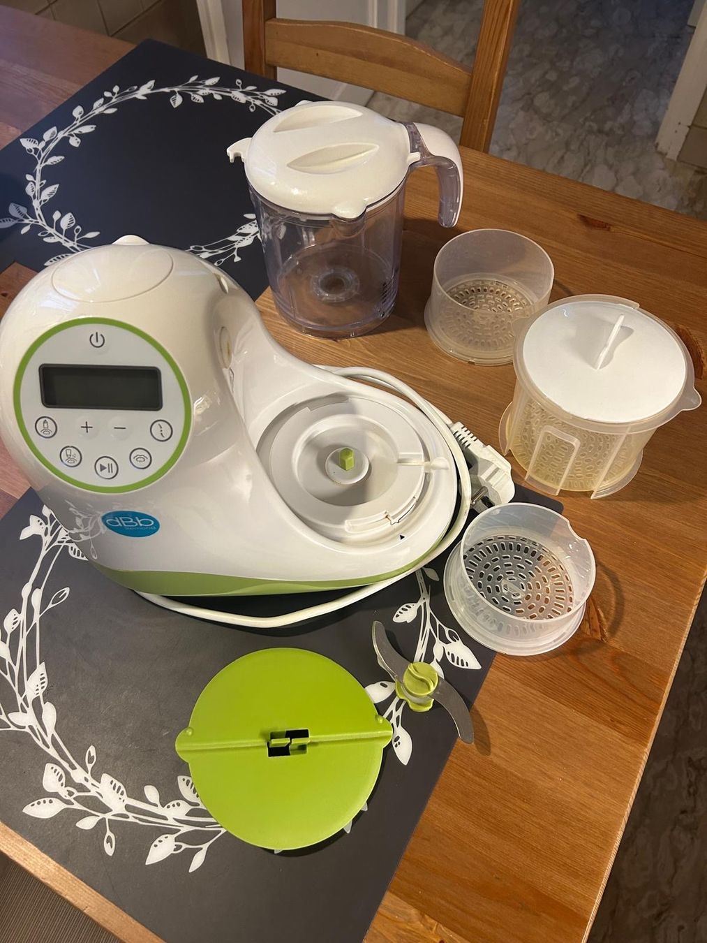Elettrodomestici da cucina: Robot bébé 5-en-1 dBb Remond Multichef – Usato da Plan-les-Ouates venduto da cas_8nrr 1