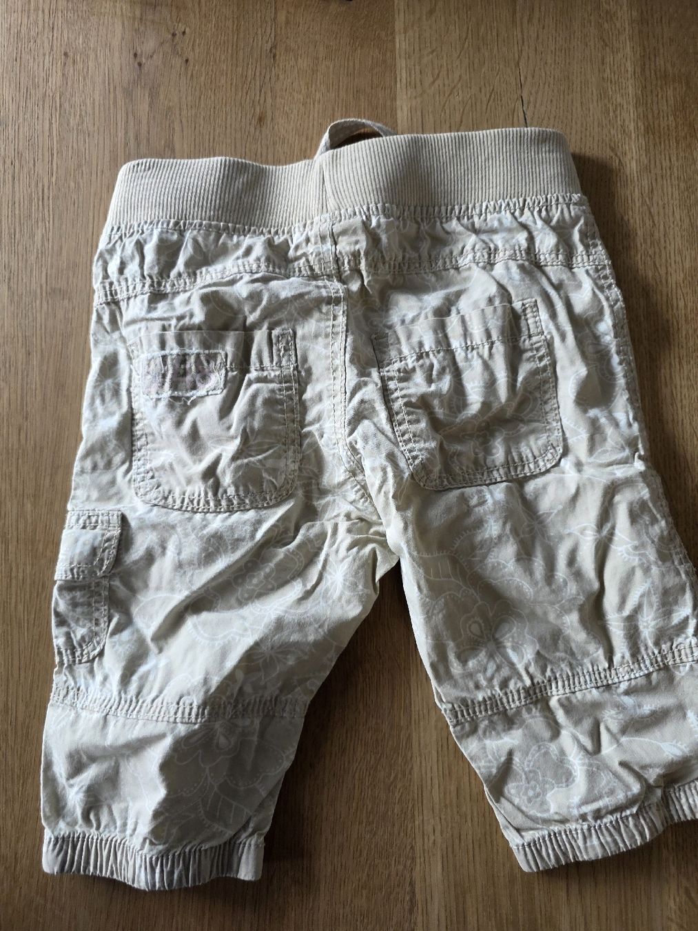 Hosen: Shorts H&M Grösse 92cm – Gebraucht aus Altstätten SG von Carrybones 2