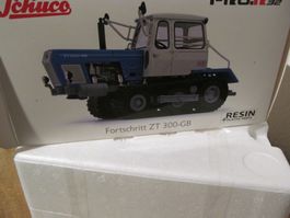 FORTSCHRITT ZT 300-GB RAUPEN  SCHLEPPER  1:32  SCHUCO  RESIN