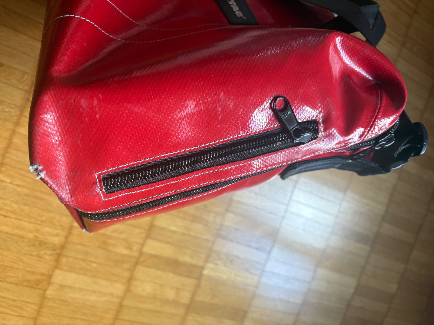 Freitag Sonstige Kleidung & Accessoires: Sac bandoulière FREITAG rouge – Gebraucht aus Bern von jps_8rbg 3