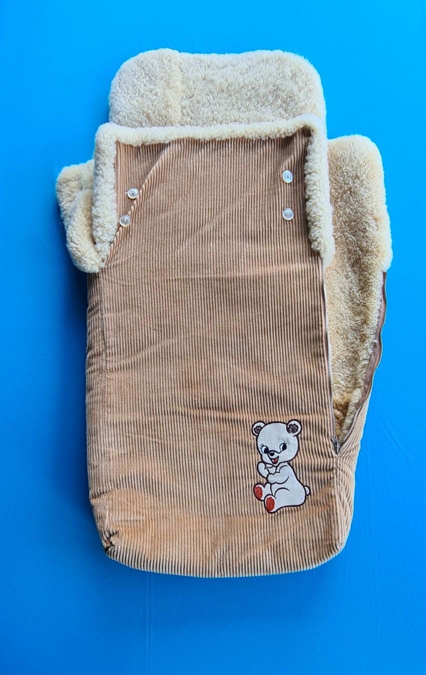 Schlafsäcke: Schaffellsack für Kinderwagen oder Schlitten – Gebraucht aus Saland von V-Tour 1