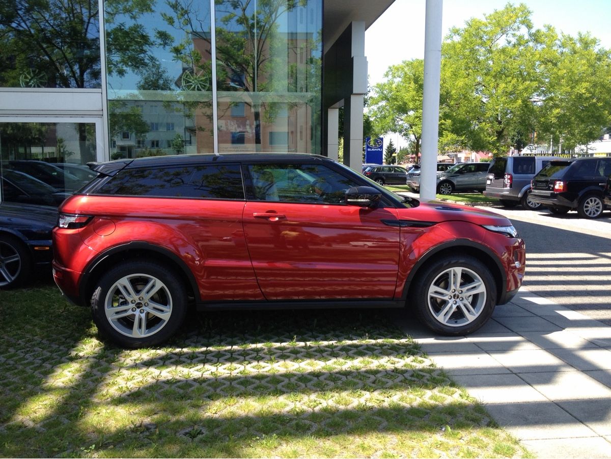 Land Rover Automobili: Range Rover Evoque Cupé 2.0 Benzin 249 PS – Usato da Ermenswil venduto da kar_g9wj 1
