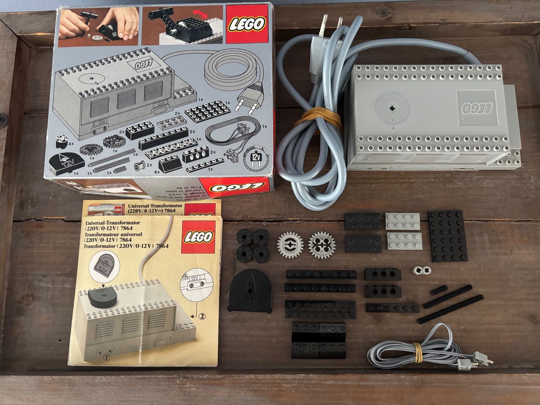 Lego Kit di costruzioni: LEGO 7864 12V Transformator Eisenbahn – Usato da Luzern venduto da celine7373