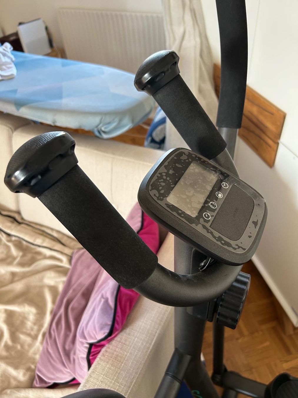 Decathlon Vélos d'appartement: Vélo elliptique – D'occasion à Carouge GE par ashalofsky 3