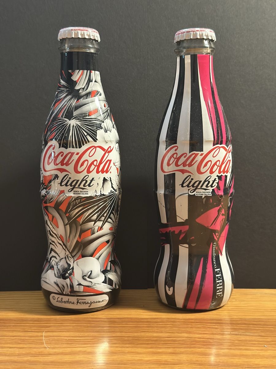 Coca-Cola Altro in Stoviglie & Bicchieri: Coca-Cola Light Designer Flaschen 4er-Set limitiert – Nuovo (secondo la descrizione) da Muri AG venduto da pad_crude 2