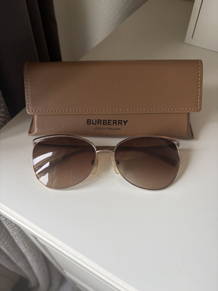 Burberry Brillen & Gläser: Burberry Sonnenbrille  – Gebraucht aus Basel von Brunner.T