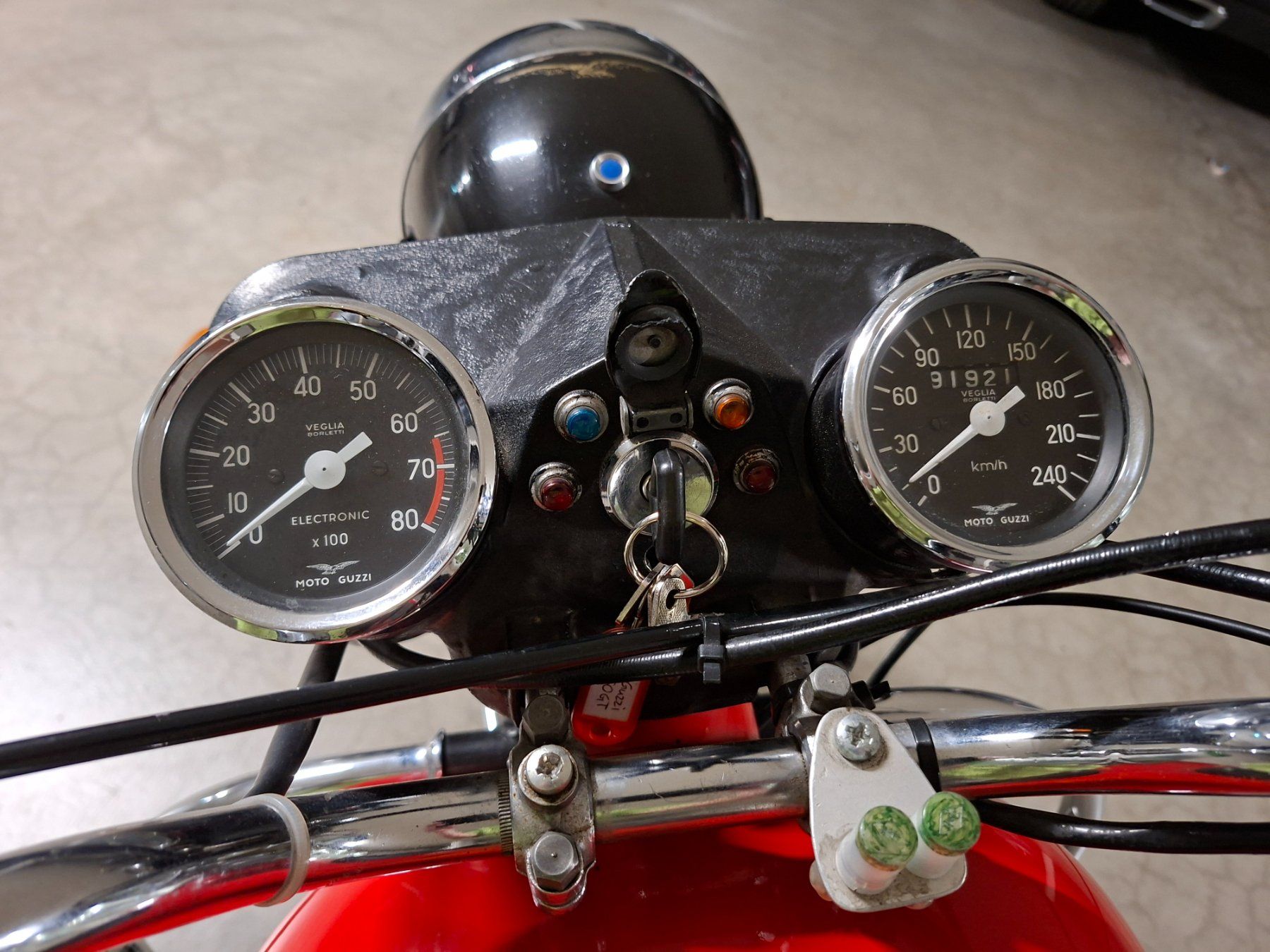 Moto Guzzi Strada: Moto Guzzi V7 850 GT – Usato da Witterswil venduto da Nucia 5
