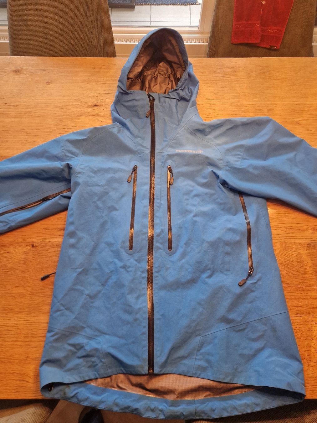 Norrøna Giacche: Norrona trollweggen tech light Regenjacke – Usato da Böckten venduto da reto_luedi86. 1