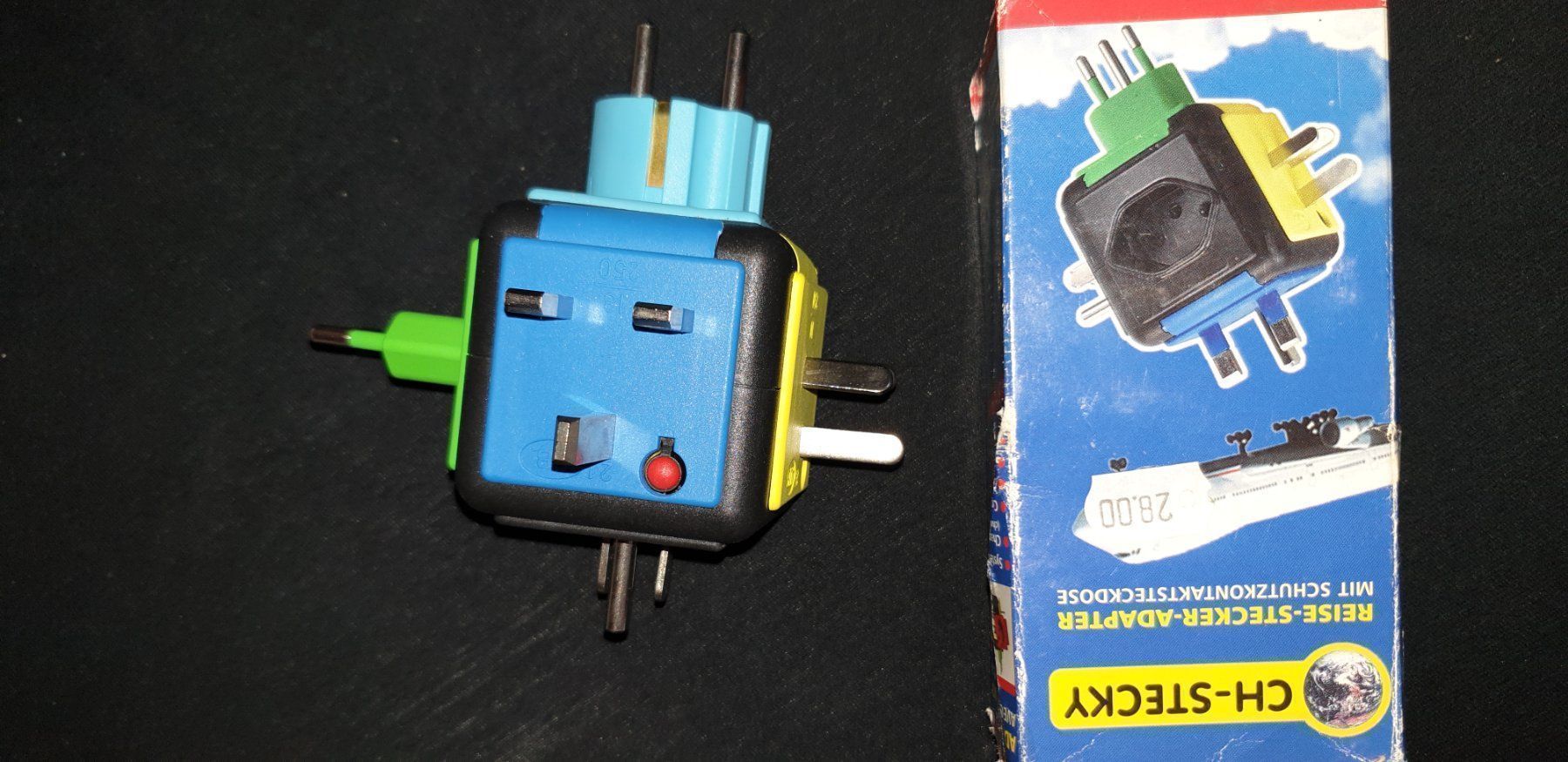 Spine: Reise Stecker Adapter – Usato da Gwatt (Thun) venduto da Letzte-Chance-III