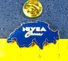 NIVEA CREME SCHWEIZ PIN